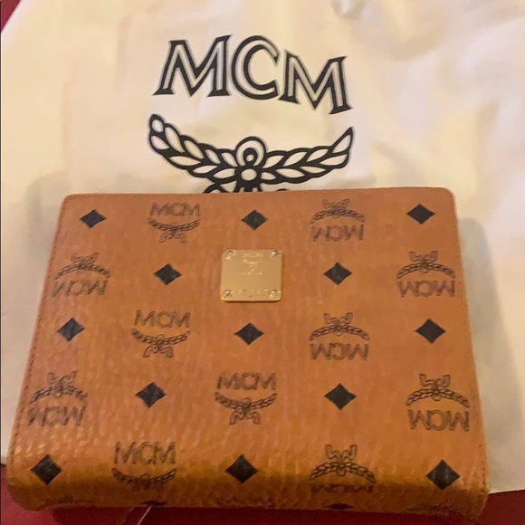 MCM Hand Tote - Picture 1 of 5